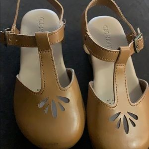 Old Baby Girl Clogs | Color: Brown